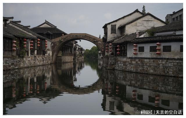 我们的日子为什么这么难？游戏画面
